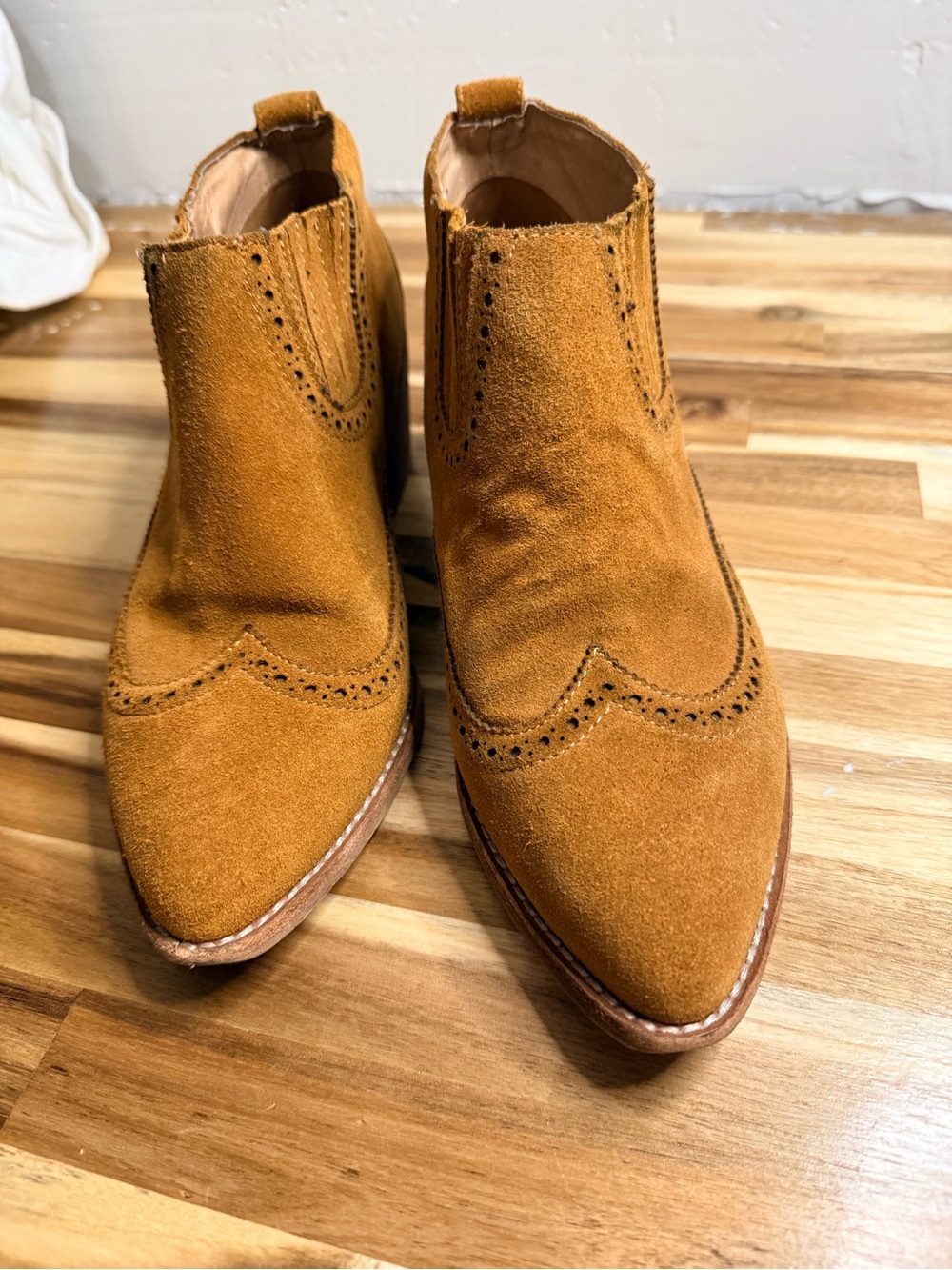 Madewell suede heeled ankle boot. Western wear, casual, office tennisprep cozy 8
